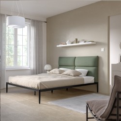 LETTO MATRIMONIALE MODELLO ZHURIC TESTIERA IMBOTTITA IN TESSUTO VERDE MENTA STRUTTURA IN ACCIAIO GALVANIZZATO FINITURA NERO